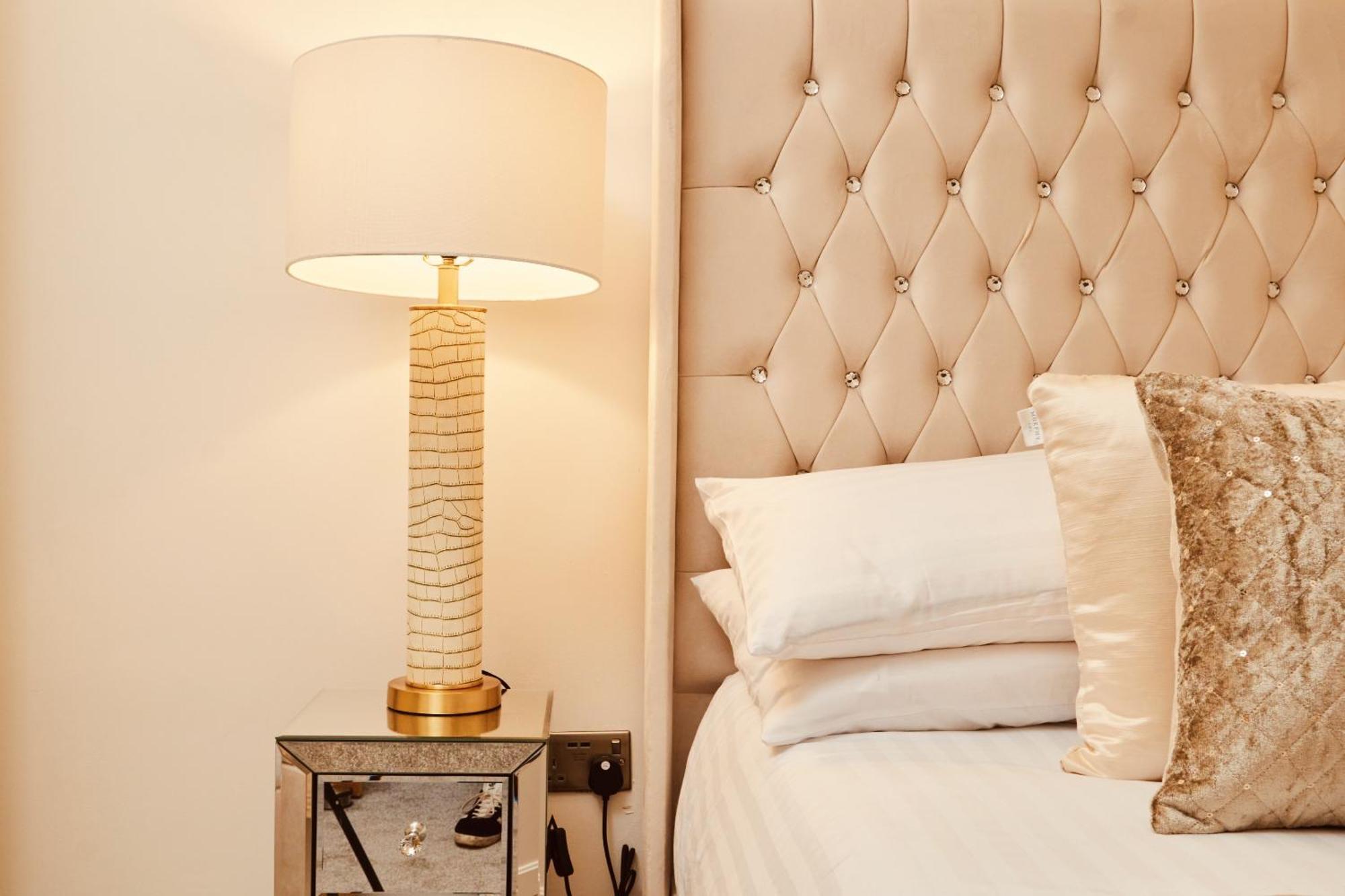 Deluxe City Apt, Beautiful River View,Free Parking No Balcony Leeds  Pokoj fotografie